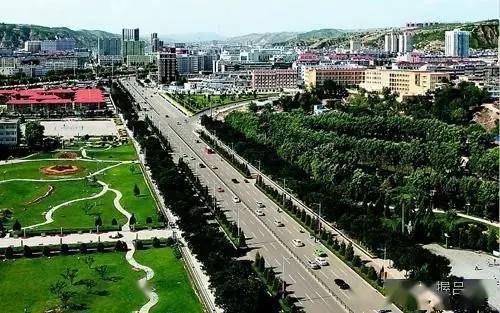 吕梁盛会,嘉宾云集,观众热情如火