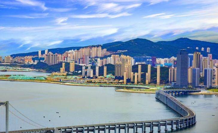 大连,活力四溢的海滨明珠